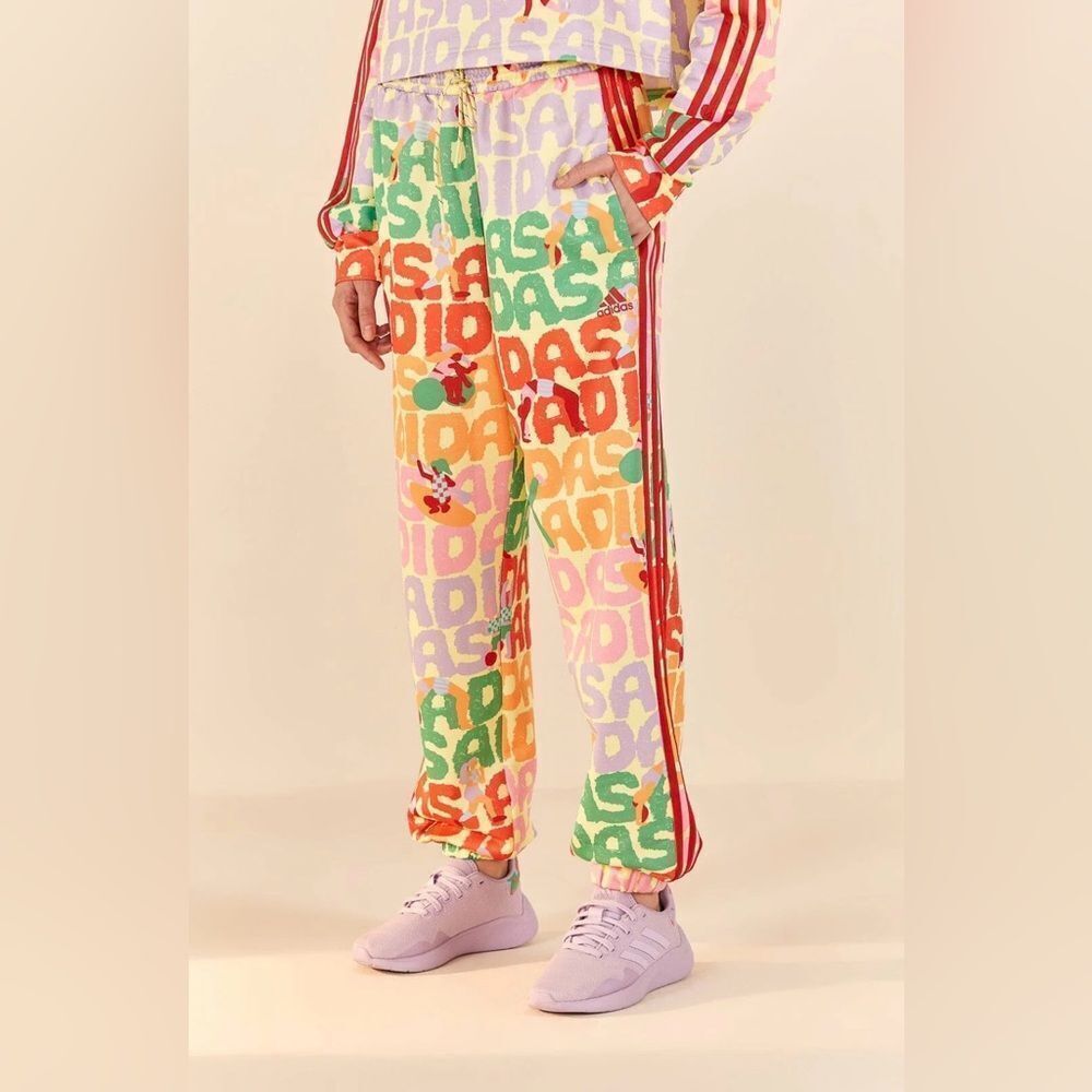 🌈Farm Rio x Adidas Graphic Logo Joggers NWOT💥